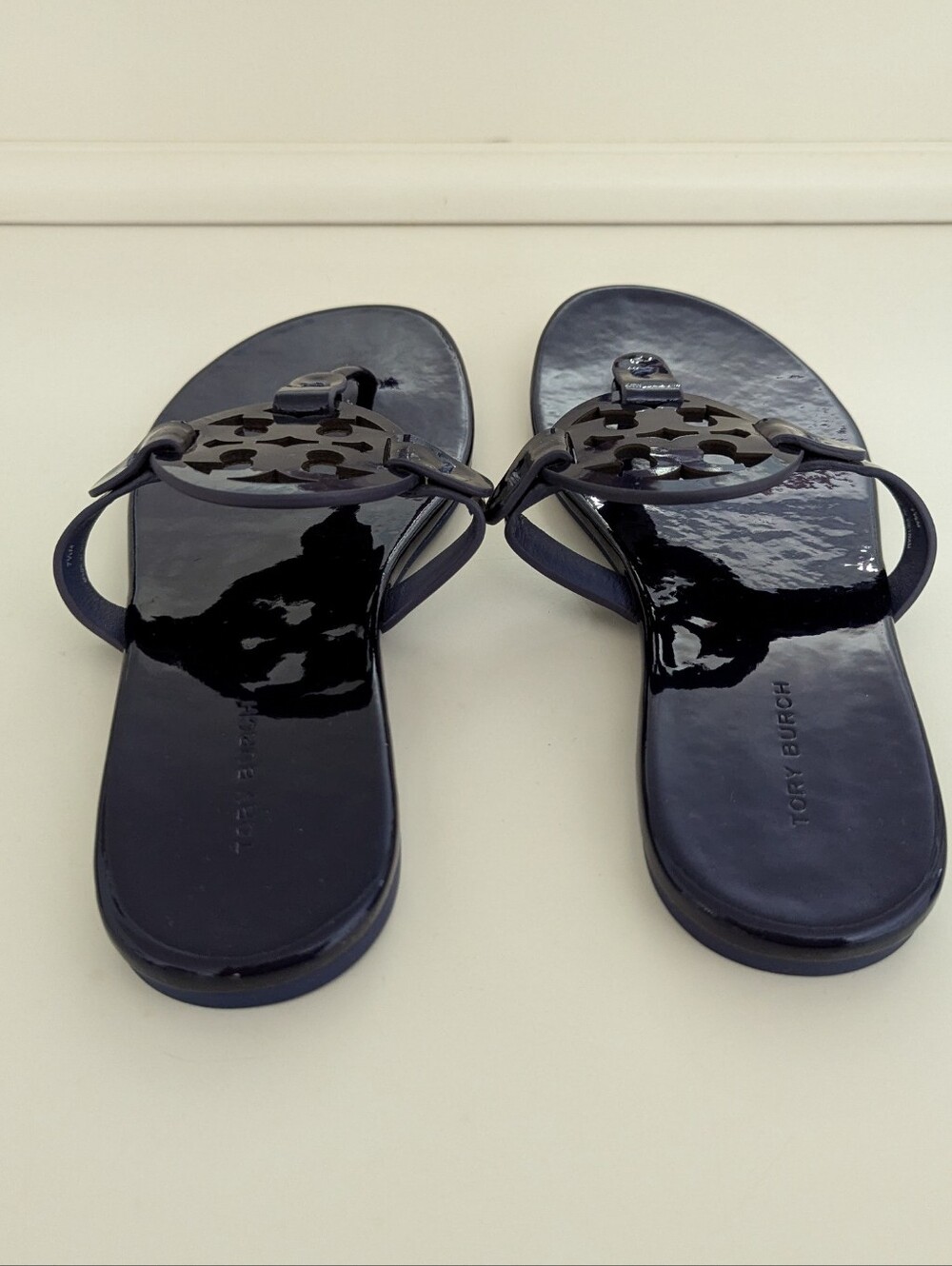 NWOT! Tory Burch Miller Sandal In Dark Blue Patent Leather Size 7.5 - Picture 6 of 15